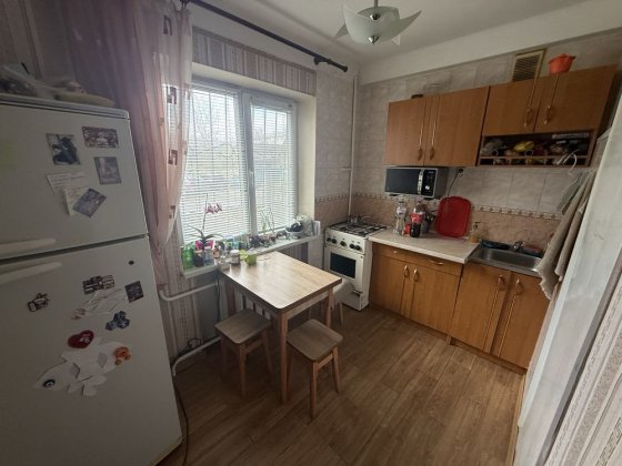 Продается 2к квартира на Космосе ул. Магара Запоріжжя