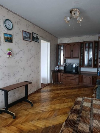 Продаж 2 кімнатної кв вул. Добровольчих батальйонів, світло 24/7 - фото 1