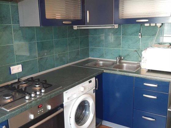 Продам 2-к.квартиру, ул. Ак.Амосова, рн школы №11 Запоріжжя