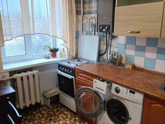 Двушка на Костянтина Великого. Відмінна ціна 213-302-264 Запорожье