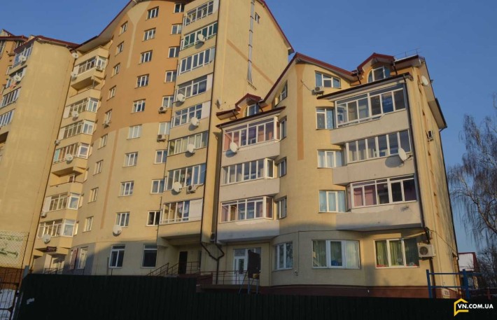 продаж 3 кімнатна квартира вул Залізнична Львів  ремонт ВІЛЬНА - фото 1