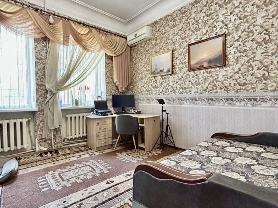 Двокімнатна квартира з автономним опаленням Николаев