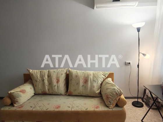 1но комнатная с капитальным ремонтом. На Добровольского. Одеса