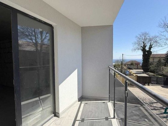 1-комнатная у моря в Breeze Marine, 33 м², балкон, вид на море