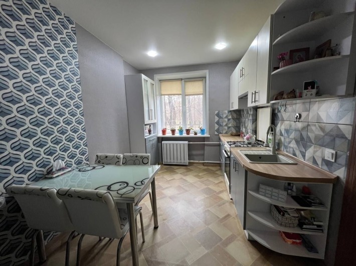Продаж 2к квартири Сталінки Дніпровський р-н - фото 1