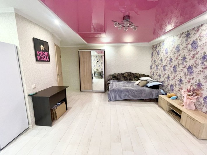 Продам гарну квартиру на Сухому Фонтані! - фото 1