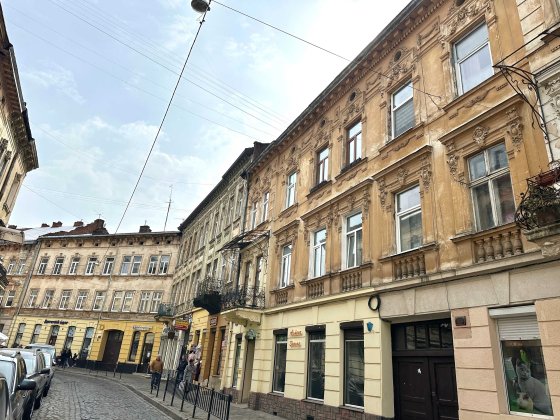Продаж 2 км квартири в центрі міста Львов