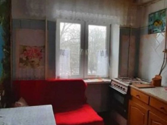 1-но комнатная квартира в газовом доме, средний этаж