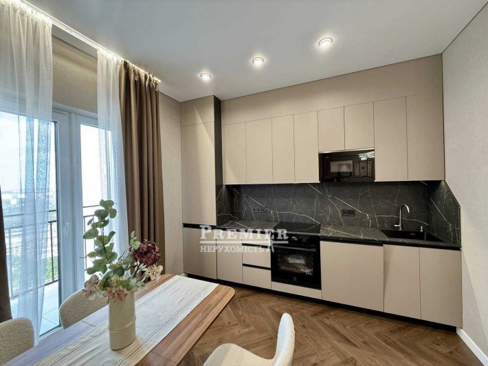 1 комнатная квартира 43 м2 с Ремонтом ЖК 61 Жемчужина Краснова  82 500 $ - фото 1