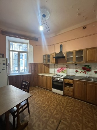 Продаж 2 кім.квартира вул.Хорватська (р-н церкви Святої Анни) - фото 1