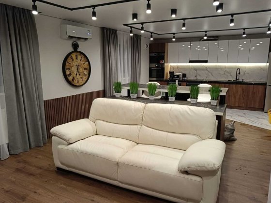 Власник квартира апартаменти з дизайнерським ремонтом Львов