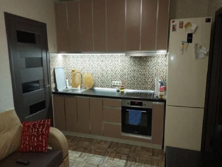 Продам 1-ком квартиру с ремонтом в ЖК "Золотые столбы" (2-353-913) - фото 1