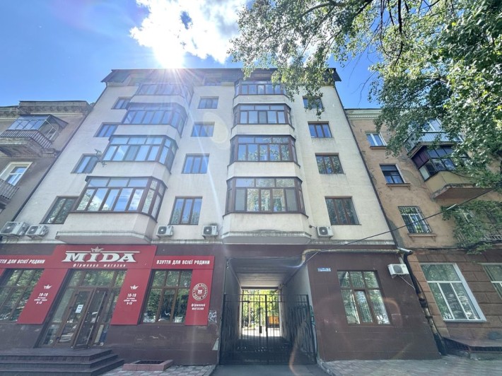 Продажа 3к в новом доме в самом центре - фото 1