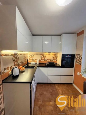 Продаж 3-к квартири з ремонтом по вул. Запорізька (044) - фото 1