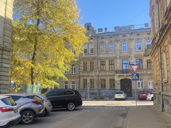 3-х кім 400 м до Оперного театру + фасадні вікна+підвал_ВЛАСНИК Львов