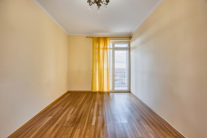 Продаж 2-кімнатної квартири з ремонтом - фото 1