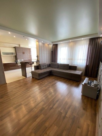 Шикарная 3-комн 96 м² на Сахарова | Авторский Ремонт | Мебель | Газ АМ - фото 1