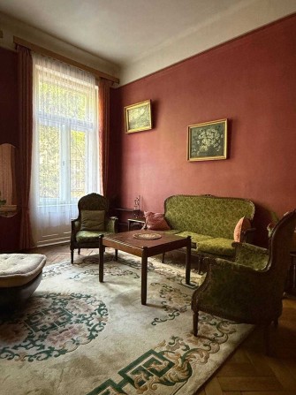 Продаж 3-кім. квартири в австрійському будинку, вул. Ак. Богомольця - фото 1