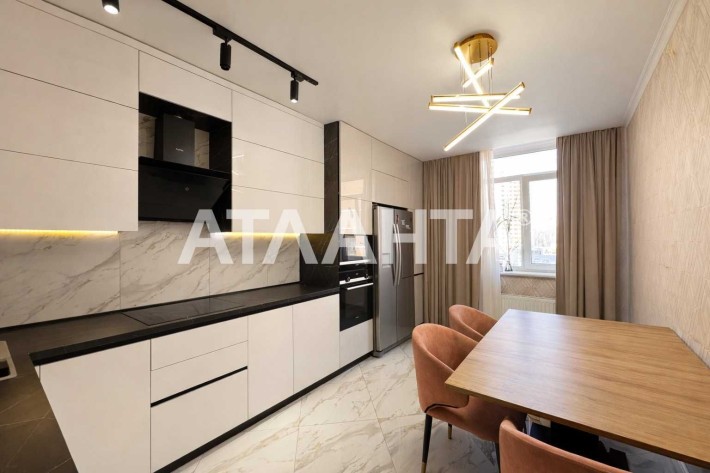 Стильная 3-х комнатная квартира с полной комплектацией в ЖК Риал Парк от СК Стикон - фото 1