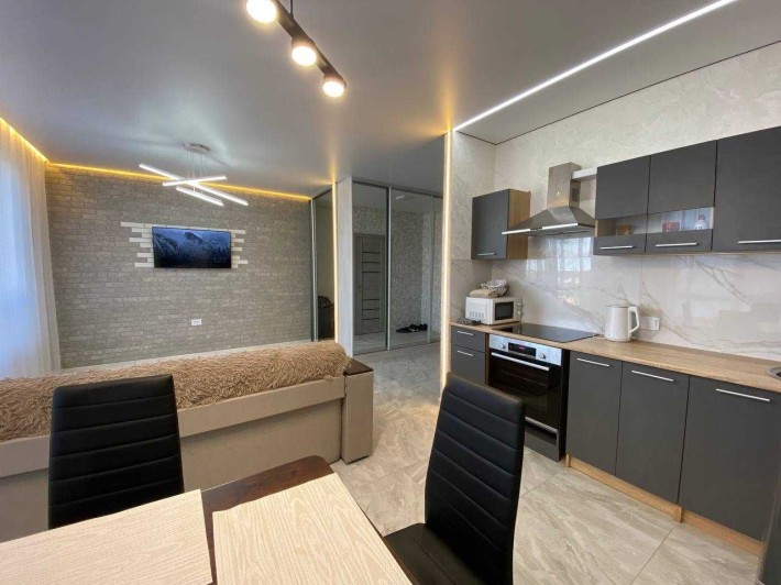 Срочная продажа!!!  1 ком квартиры Евроремонт в ЖК Акварель 4 - фото 1