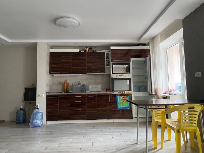 Продам ексклюзивну 3к квартиру в Південному мкрн - фото 1