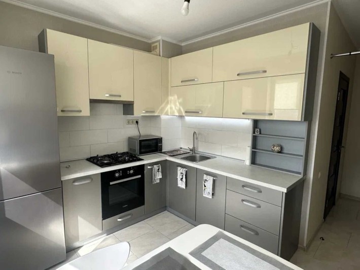 Продам 2-к квартиру в центре  51м2, 10/16, ремонт, газ  м.Научная. SV - фото 1