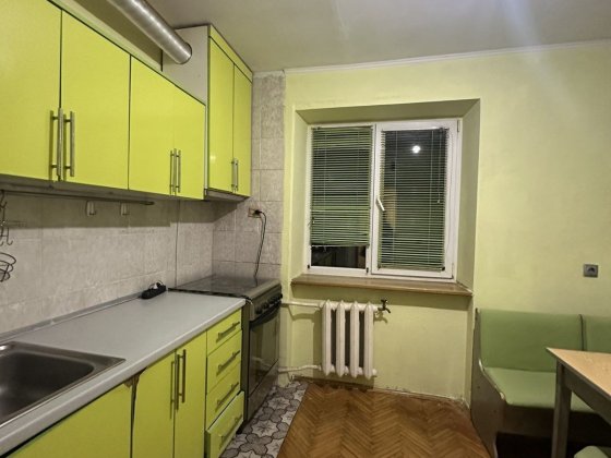 Продаж 1к кв вул Богряного Львов