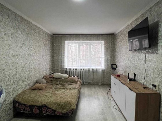 Продам однокімнатну квартиру на вул. Космонавтів. Миколаїв