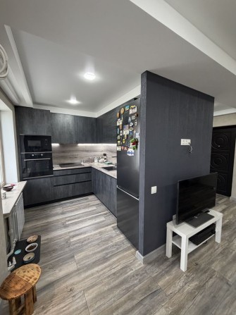 2 кімнатна Олександрівський,Українська 29,видова - фото 1