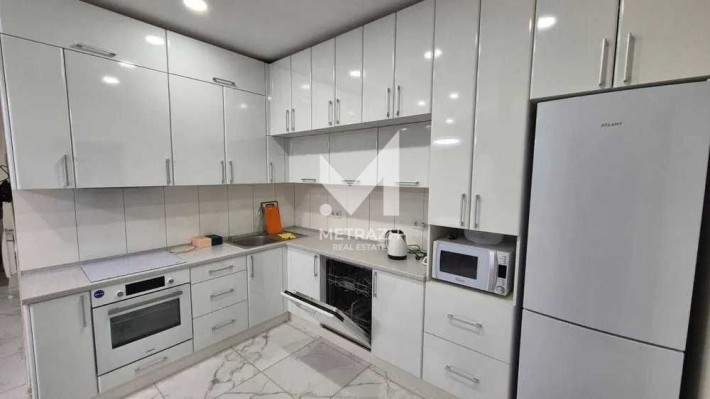 Продается 2к квартира в ЖК Парковый квартал с евроремонтом (22838) - фото 1