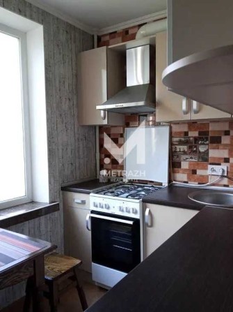 Продам 1к квартиру 3/12 с газом Новые дома возле метро (91083) - фото 1