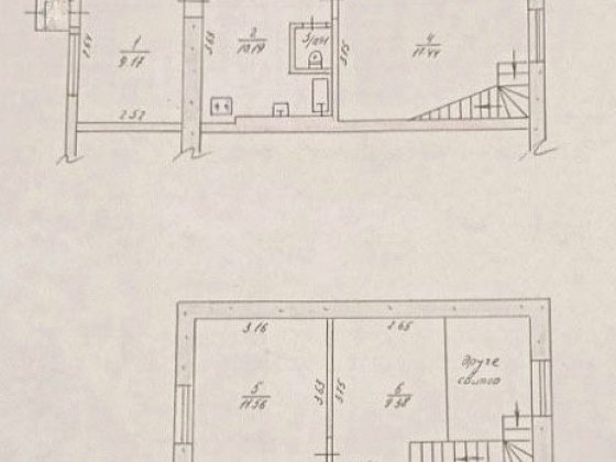 Дворівнева квартира у котеджі по Демократичній Запорожье