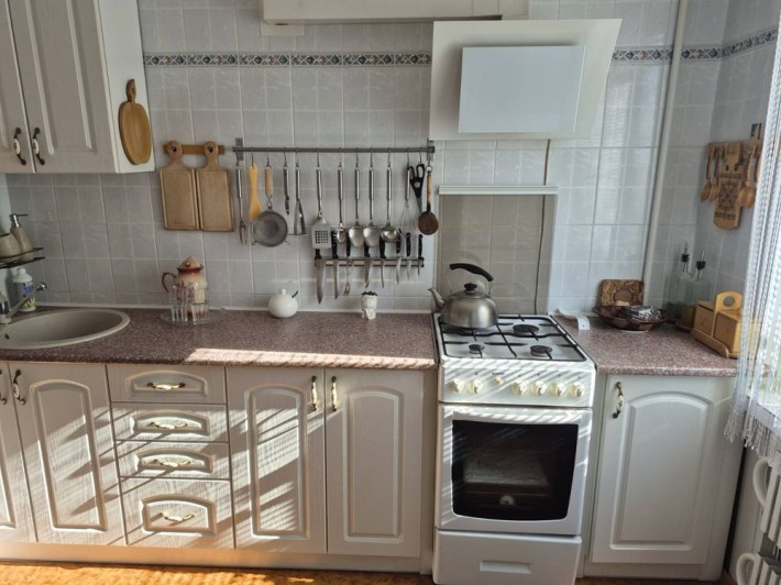 Продается 3 ком. квартира по ул. Космическая, 4/9 - фото 1