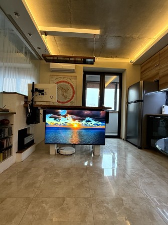 Продаж квартири 41 м² , Smart Home та авторським ремонтом - фото 1