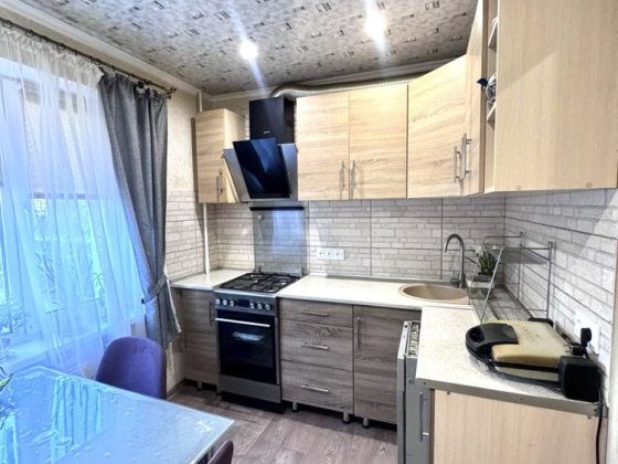 Продается 3 ком кв в Хортицком р-не по ул Заднепровская Запоріжжя