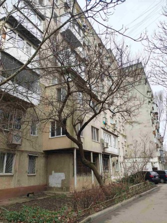 Продам квартиру на Таирова недорого, низкий этаж - фото 1