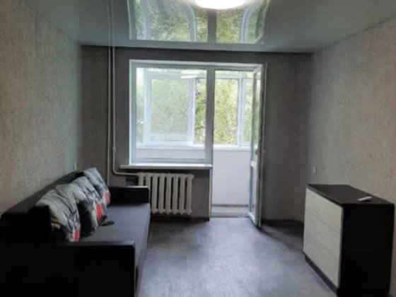 Продам 1 комн квартиру 39 м2 на 2 этаже из 9 ти  метро Индустриальная OA Харьков