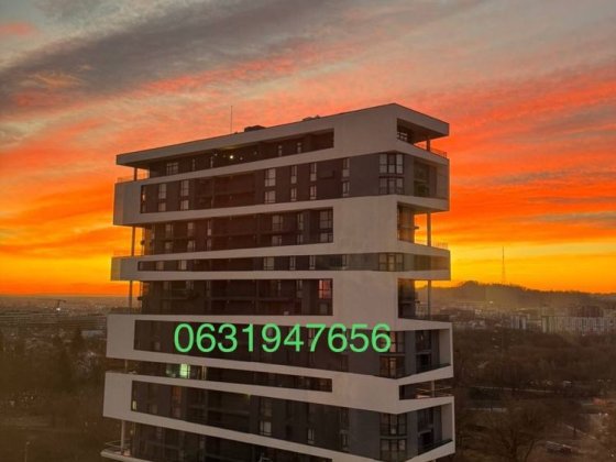 Продам квартиру з красивим видом Львів