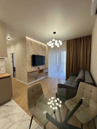 Продам красивую квартиру в 61 Жемчужине на среднем этаже, дворовая - фото 1