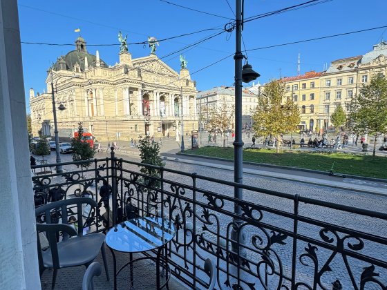 Продаж 2 кім. квартири в самому центрі Львова пр. Свободи Львов