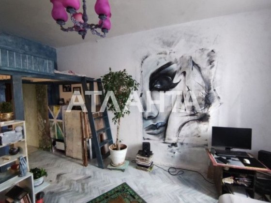 Просторная  квартира на земле с отдельным входом ул. Дальницкая ! Одесса