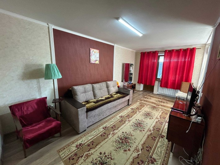 Продаю 2к/кв, Яхт-Клуб ( р-н кафе  Минутка) - фото 1