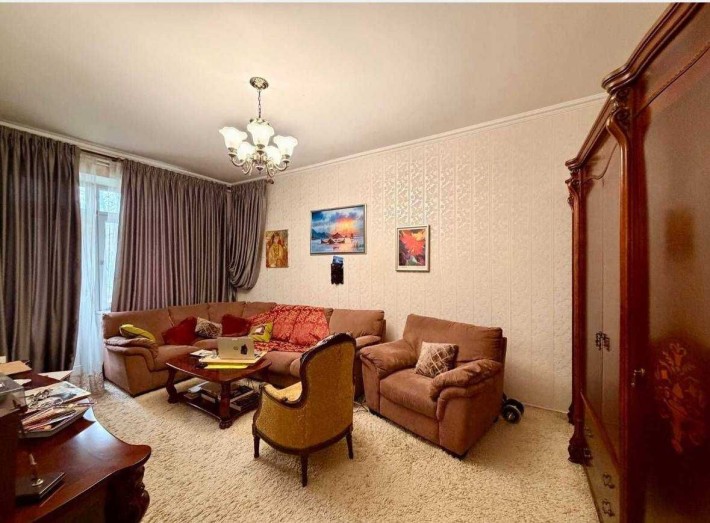 Трехкомнатная квартира проспект Шевчекно , Приморский , море, ремонт . - фото 1