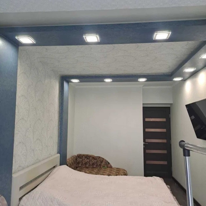 3-комнатную квартиру в Киевском р-не  Новострой 7/9, 67м2, Газ  Лучшая цена. SV - фото 1