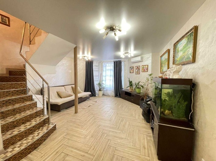 Простора дворівнева 4к квартира для комфортного життя сім’ї,Софія Сіті - фото 1