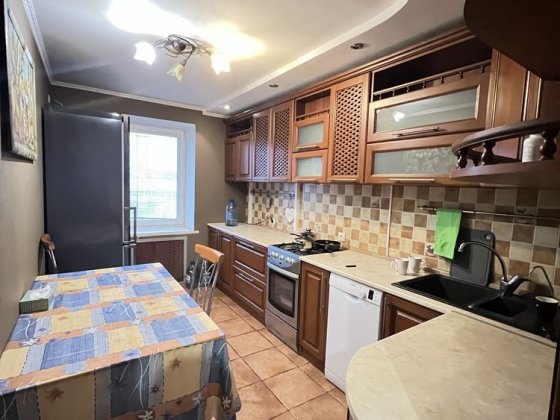 В Продажу 3 к к чешка з ремонтом в Корабельному районі Миколаїв