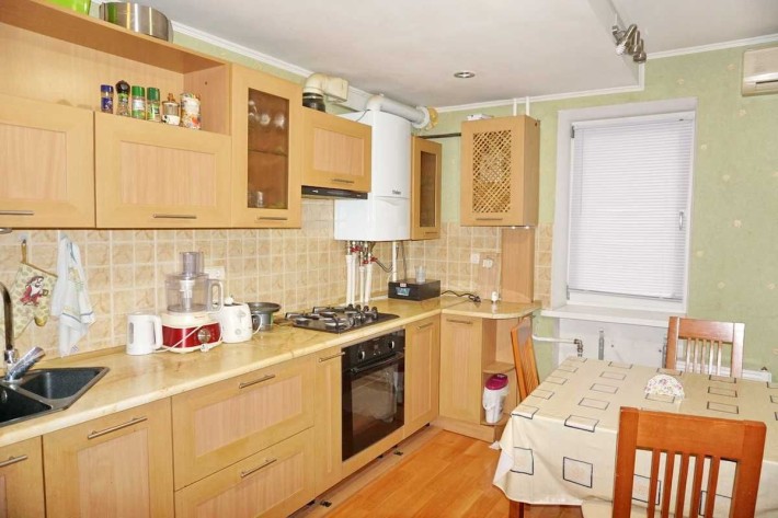 Продаю квартиру 90 метрів на пр.Миру, державні программи. ц1 - фото 1