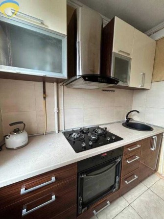 Продам 3 кімнатну квартиру на Черемушках - фото 1