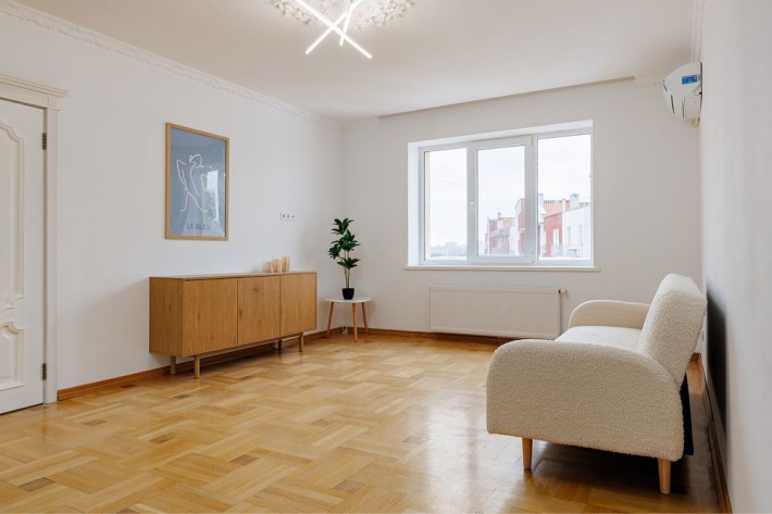 2к. квартира 68,5 кв. з ремонтом та меблями Паркова зона! - фото 1