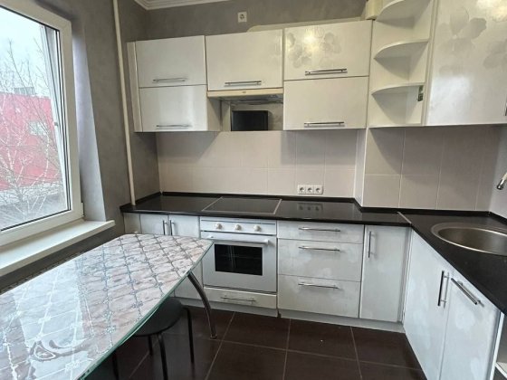Продам 2-комнатную квартиру на Добровольского Одеса
